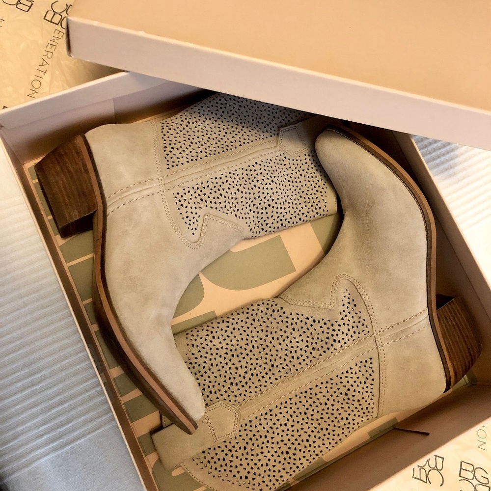 BCBGeneration Bastille Cowgirl Boot